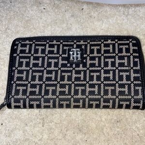 Tommy Hilfiger Wallet